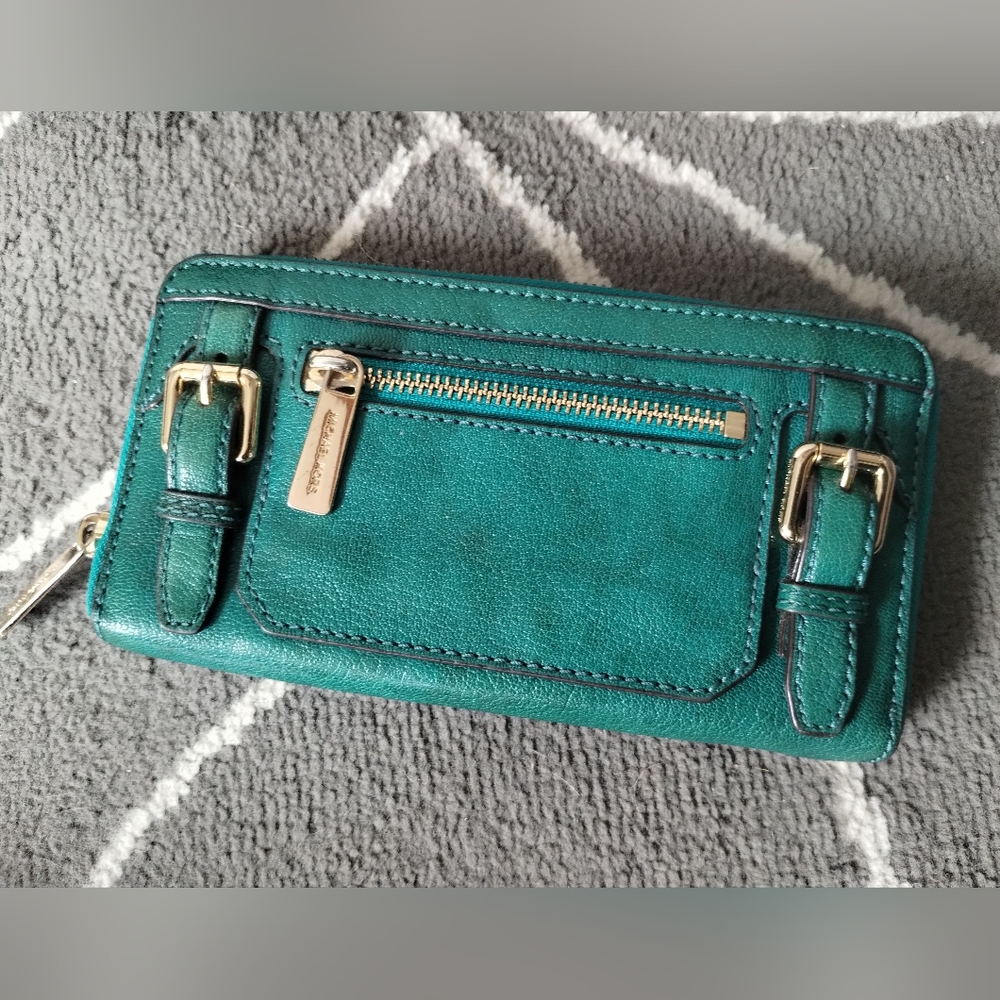 Michael Kors Emerald Green Wallet